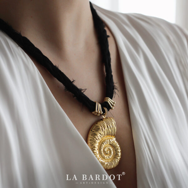 Collar Textil | Mumbai