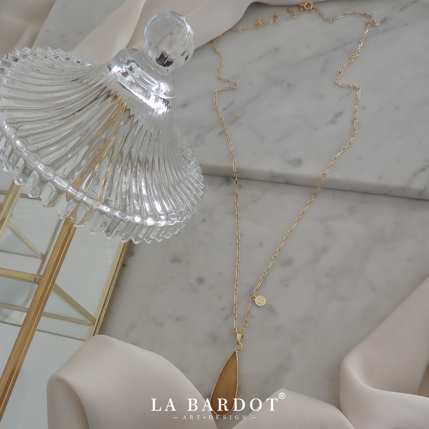 Collar Waikiki - Imagen 2