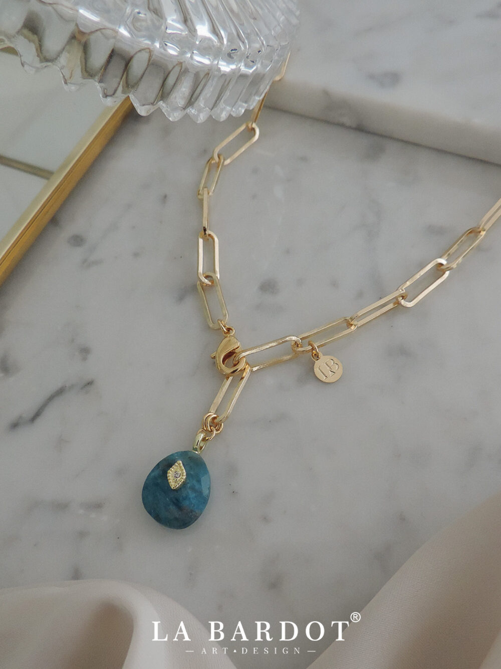 Collar Sur