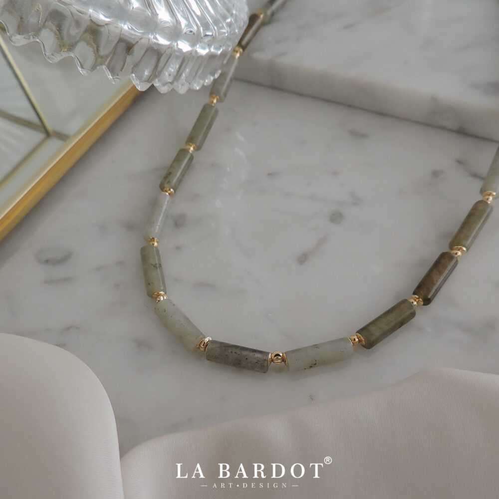 Collar Piedras | Delfico