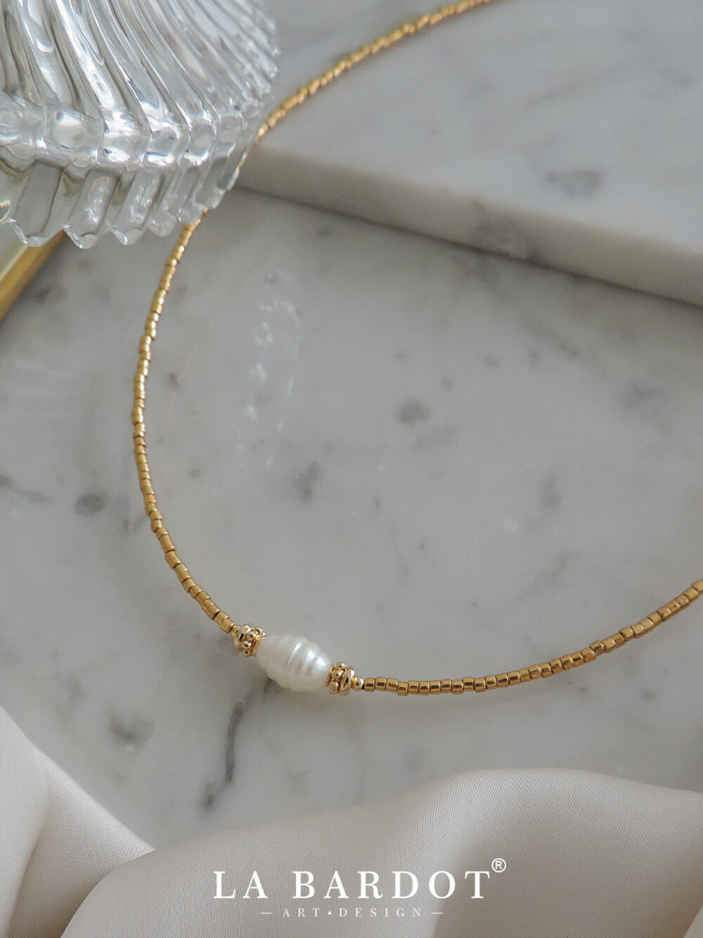 Collar Borneo