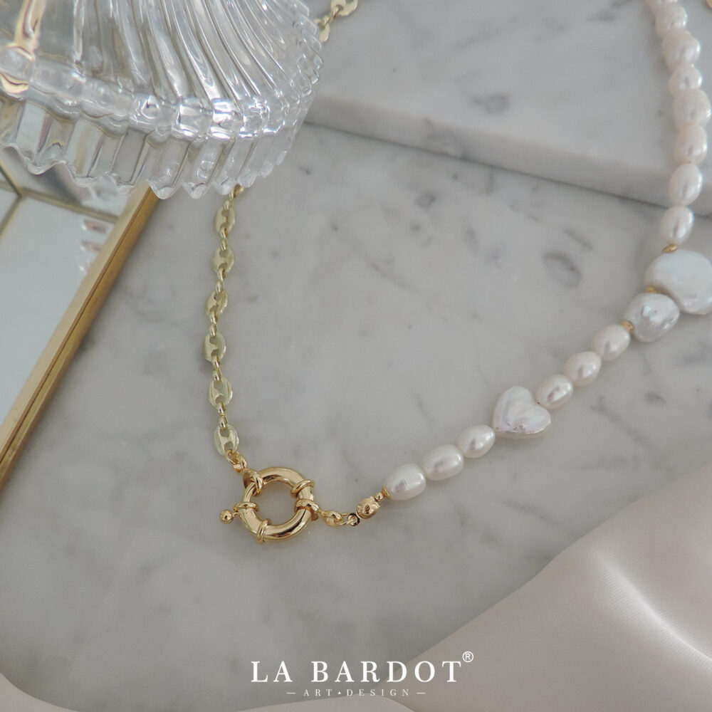 Collar Agios