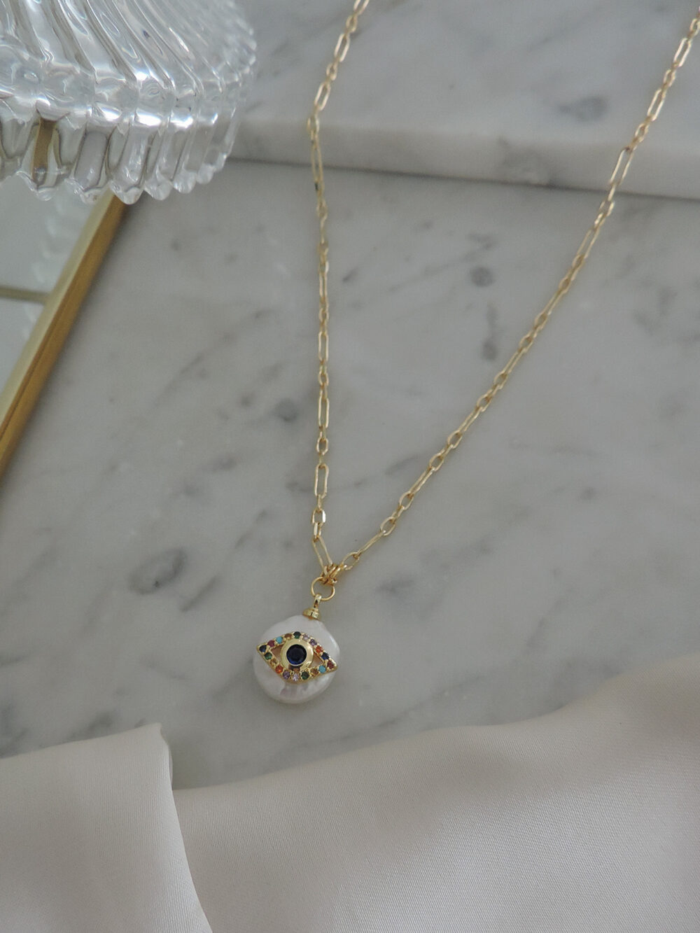 Collar Occhio