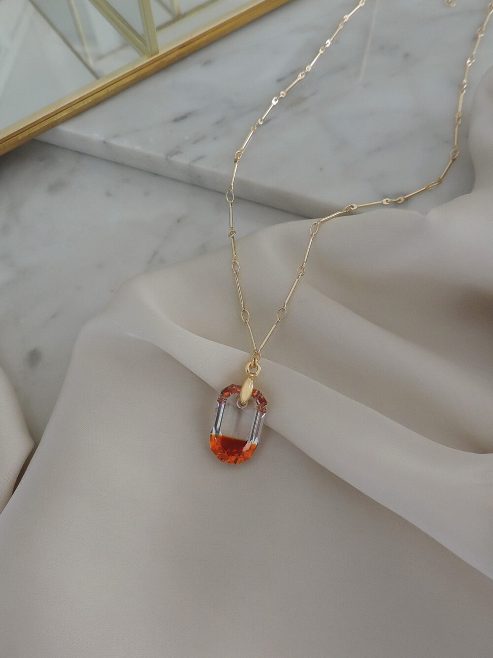 Collar Magma