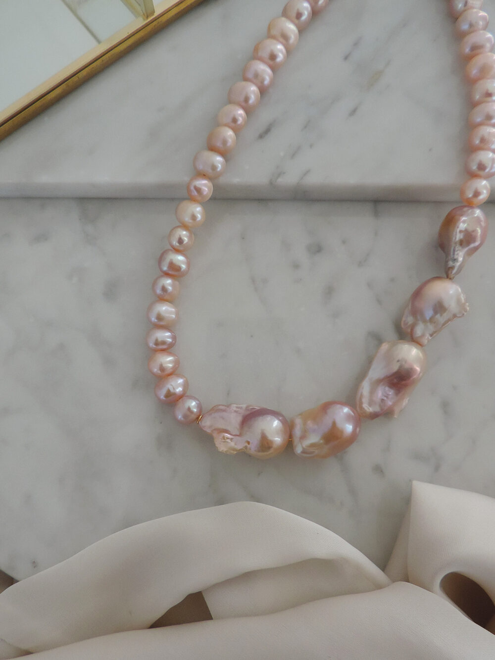 Collar Soie
