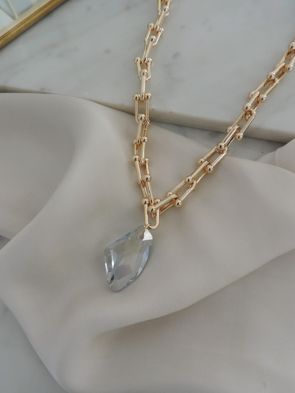 Collar Heller