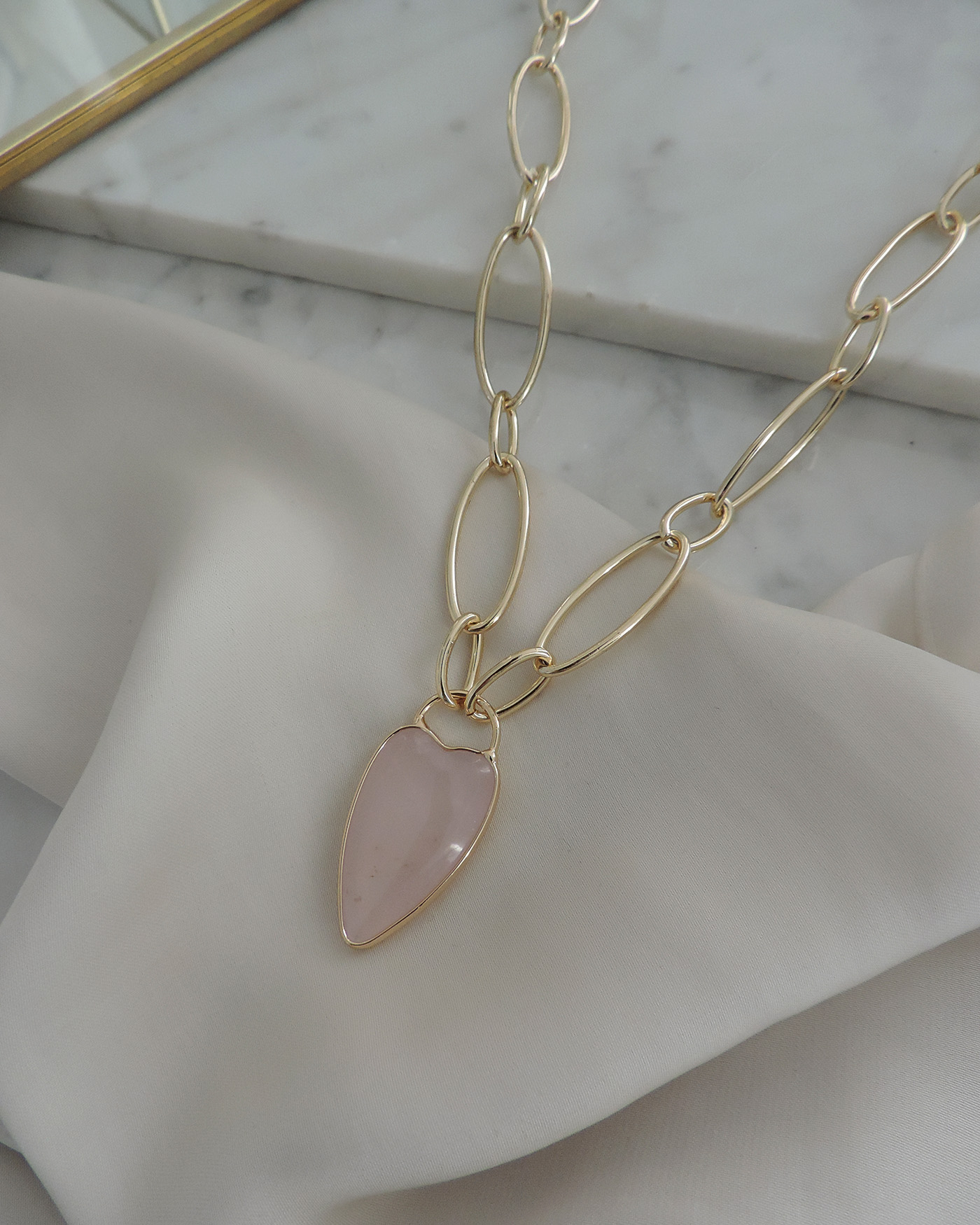 Collar Paix