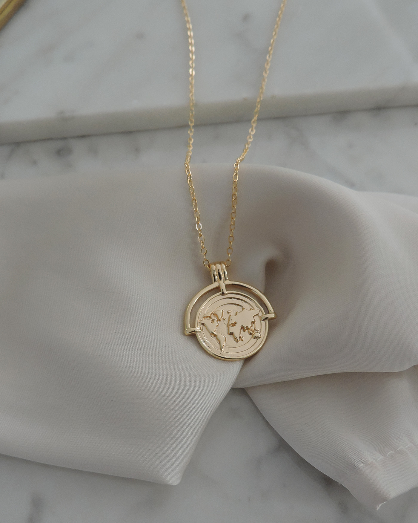 Collar Orbe