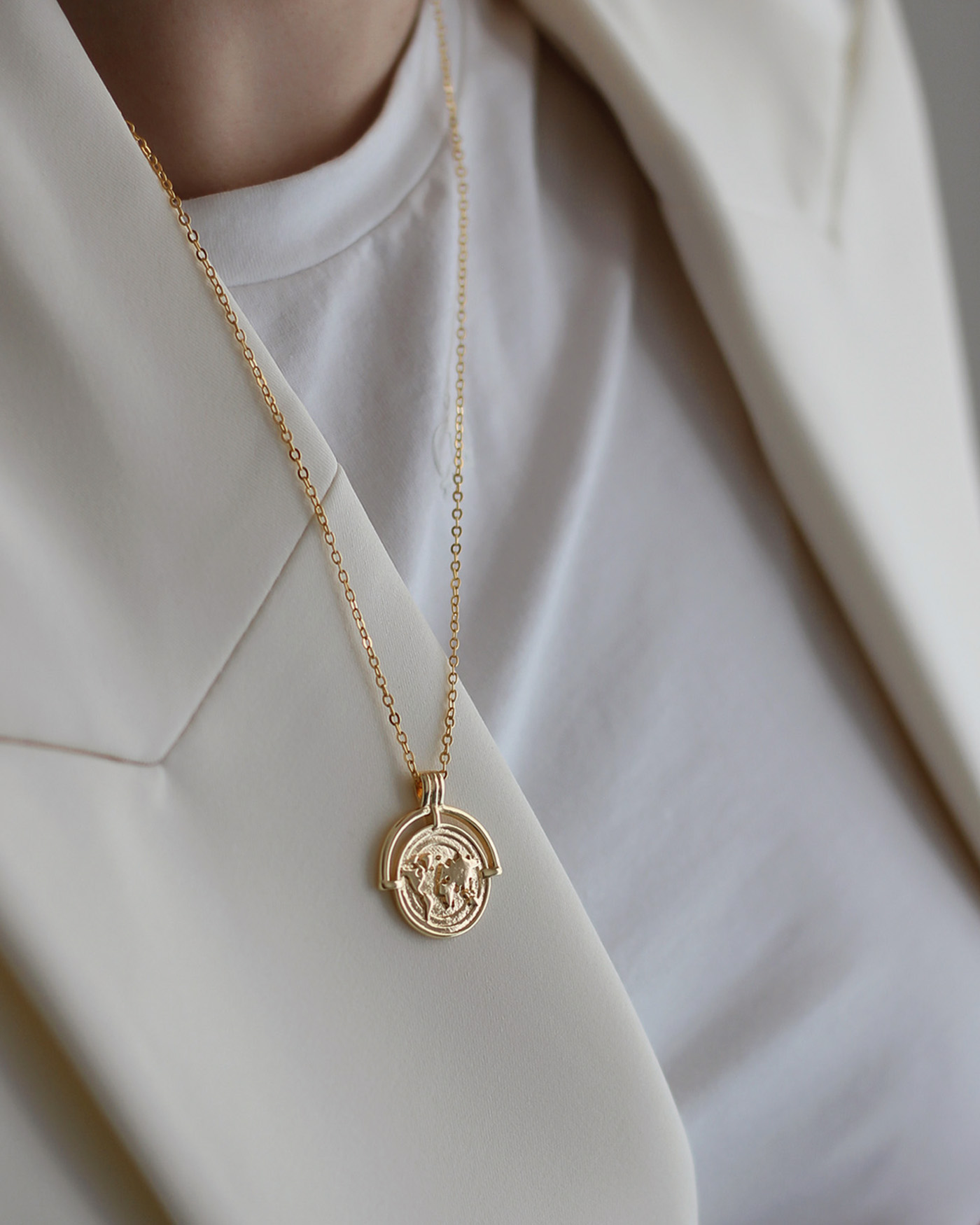 Collar Orbe