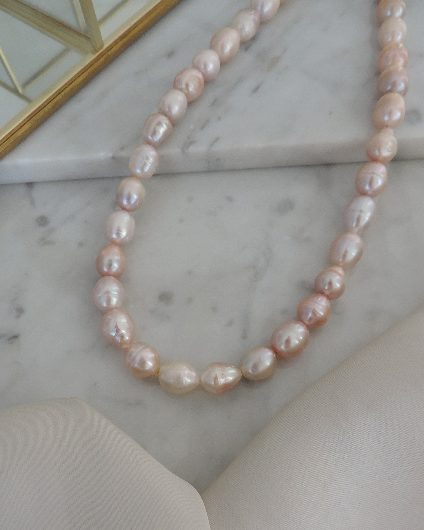 Collar Nakaru