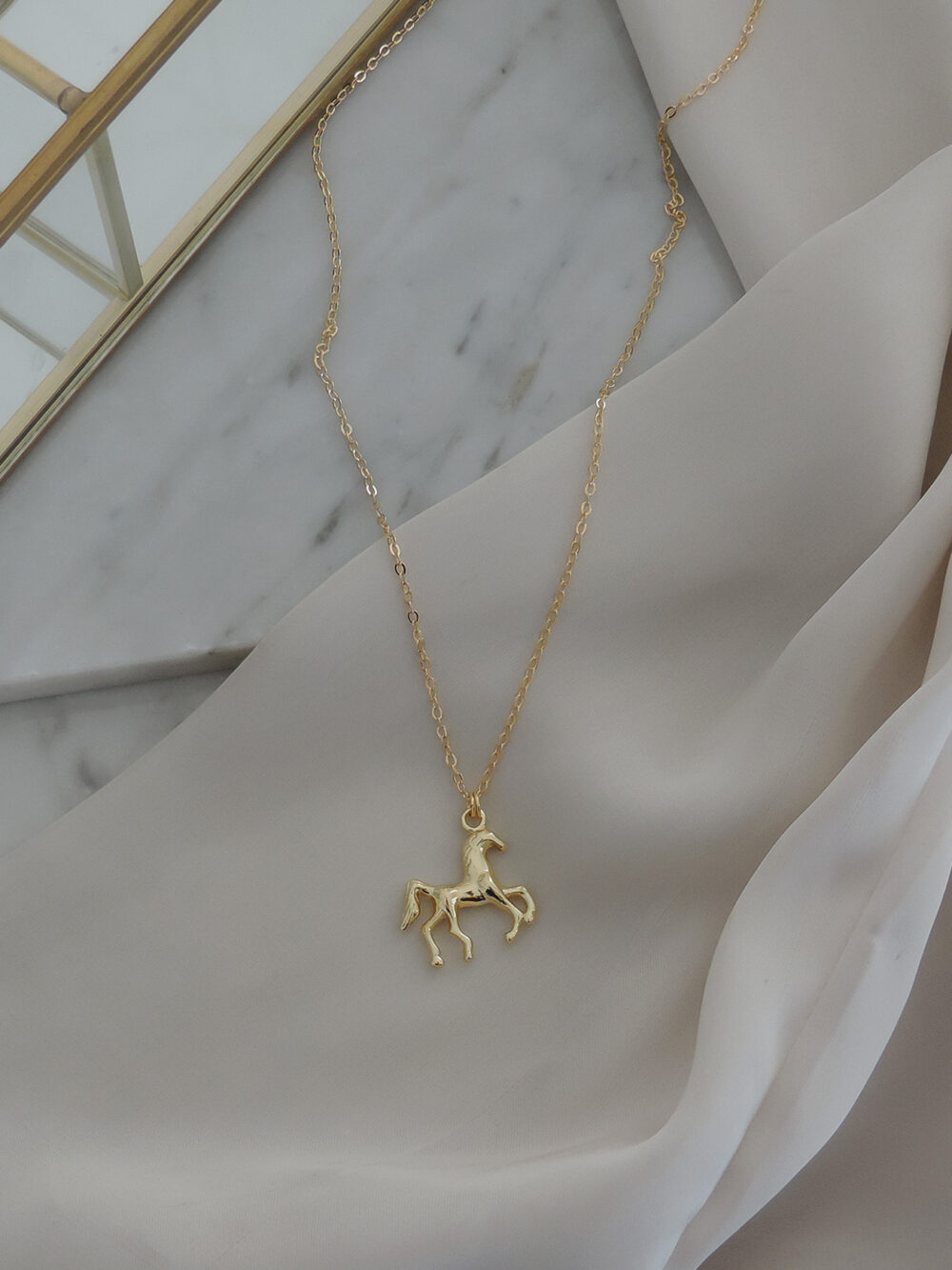 Collar Kůn