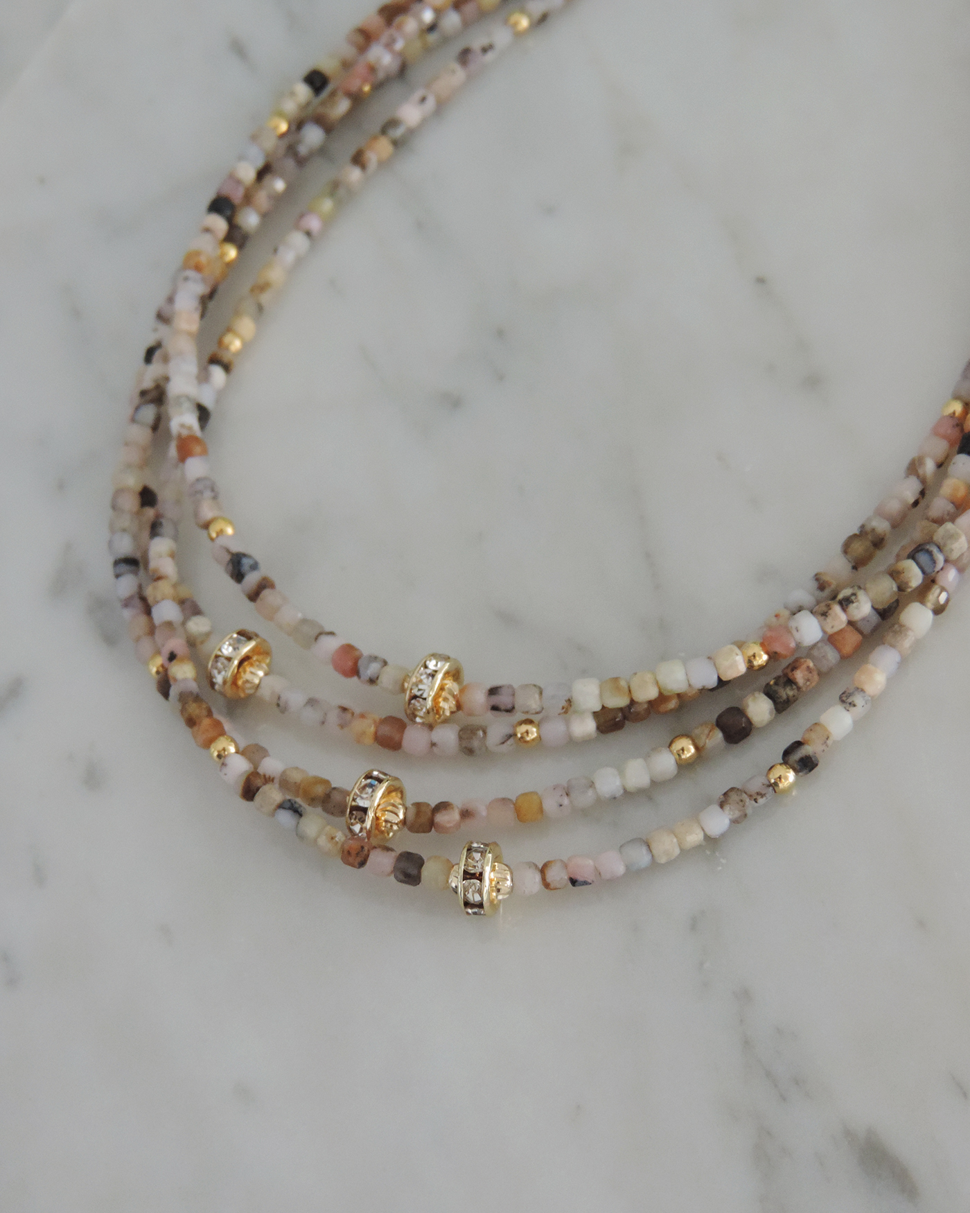 Collar Femelle