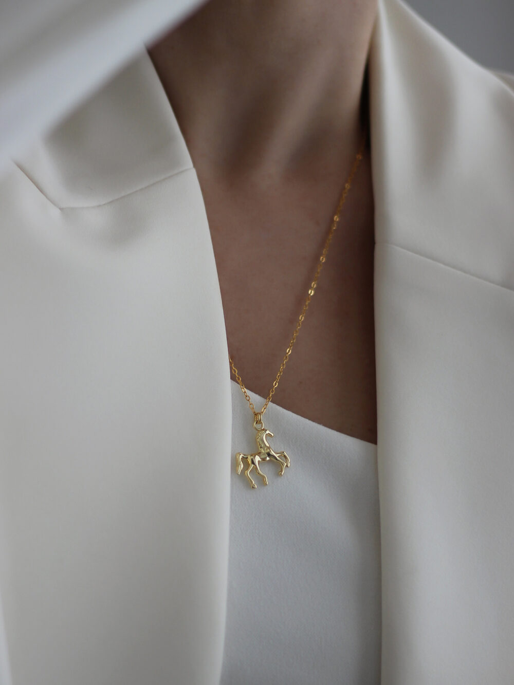 Collar Kůn