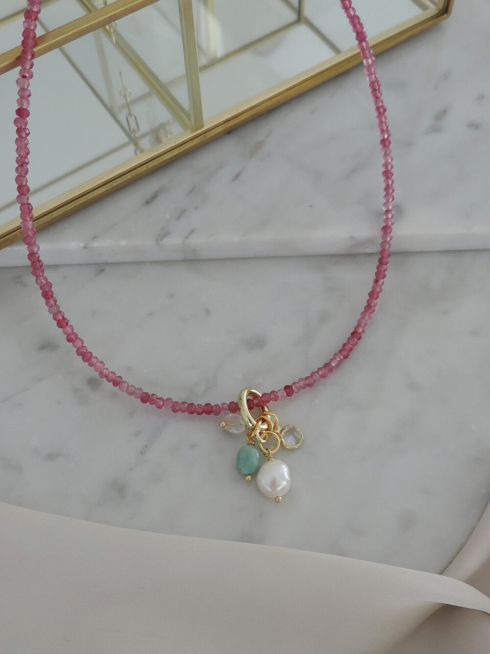 Collar Lucy